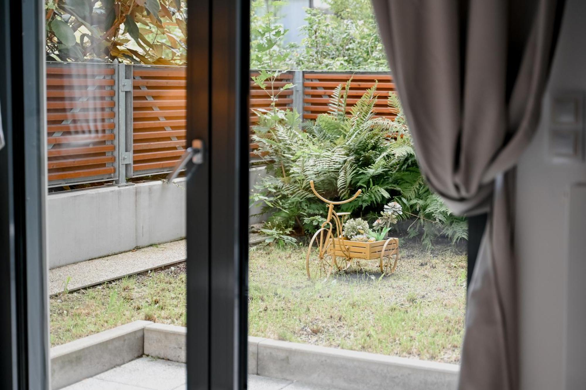Lovely Family Suite Prague Exterior photo